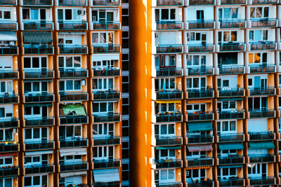 Körénk nőtt szimmetria 